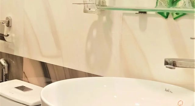 Четырёхместный семейный номер Standard My Hien Hotel