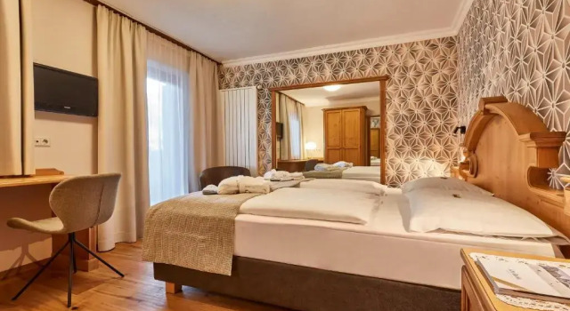 Люкс Hotel Marmolada