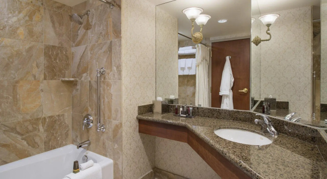 Двухместный номер Standard Victoria Marriott Inner Harbour
