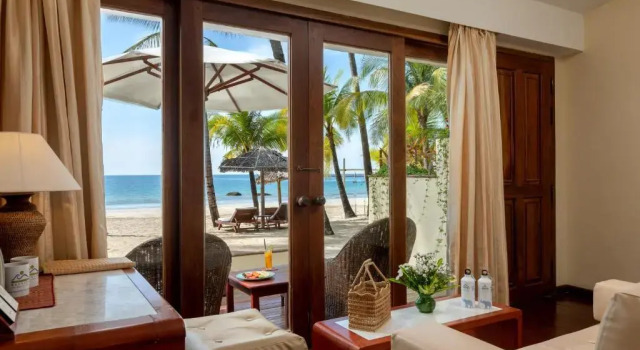 Бунгало с видом на море Bayview The Beach Resort