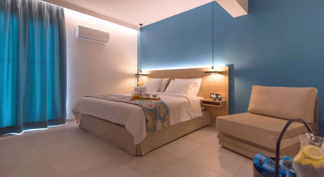 Mythic Summer Hotel