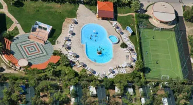 Arcobaleno, Varaa Hotelli Hotellit Vieste uima-altaalla, Uima-allas