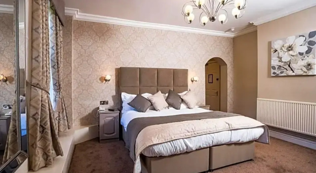 Люкс Superior Borough Arms Hotel