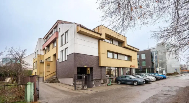 3 Bedroom Apart/24h self check in/free parking/up to 6 people/, Prenota Appartamento Zverynas Vilnius