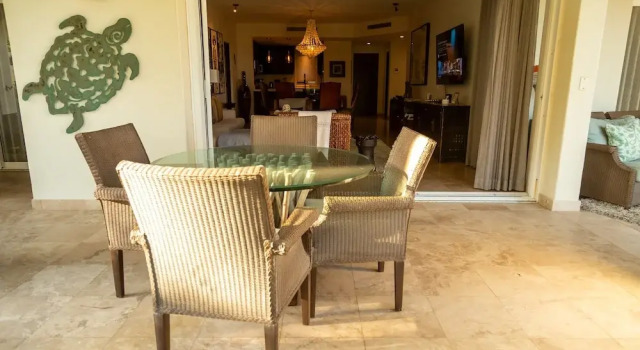 Tortuga Bay TBB 2102
