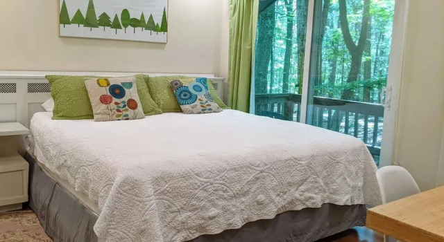 Autumn Wings - A Natural Retreat, Buchen Sie Ferienhaus Berkeley Springs West Virginia