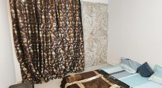 Zest-Noida ExpresswayS143-2BHK-Couple,Party and NRI friendly Place with Kitchen ,living room ,pick drop and car rental