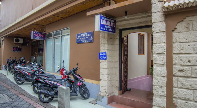 Kempu Taman Ayu I, Varaa Hotelli Hotellit Badung aamiaisella, Aamiainen