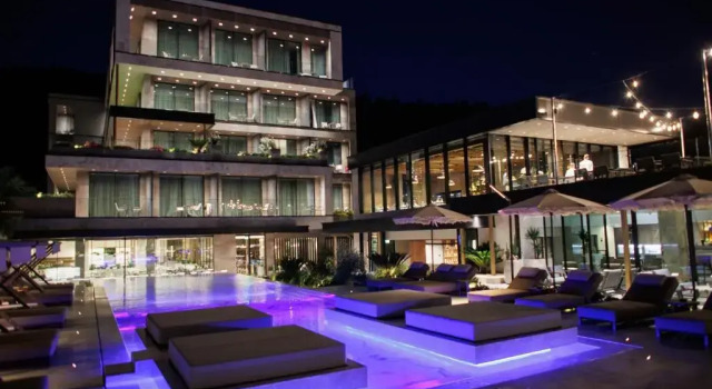 Семейный номер Standard с видом на горы Prado Luxury Hotel