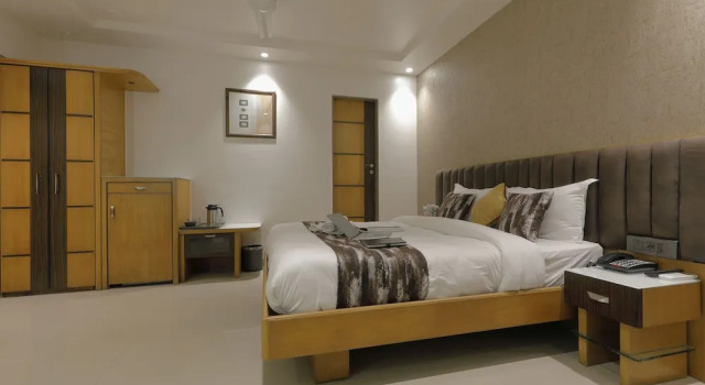 Номер Luxury Hotel Ariana Residency