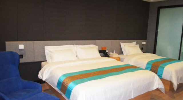 UP and IN Hotel Xinjiang Aletai Beitun City Huayang Road