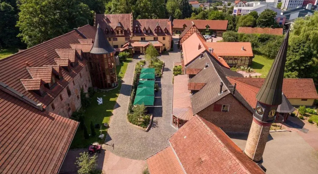 Schlosshotel Weyberhöfe