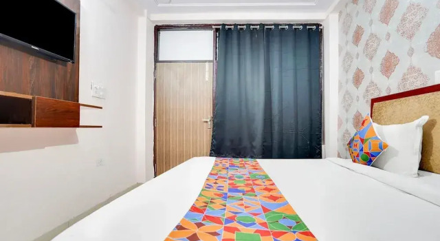 Номер Deluxe FabHotel The Hamlet