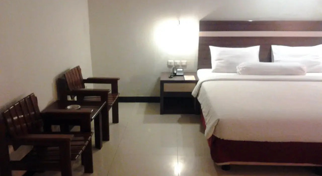 Agung Hotel Kendari, Book Hotel Hotels in Sulawesi with Parking, Parking