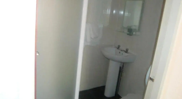 Номер Economy Monterey Beach Hotel