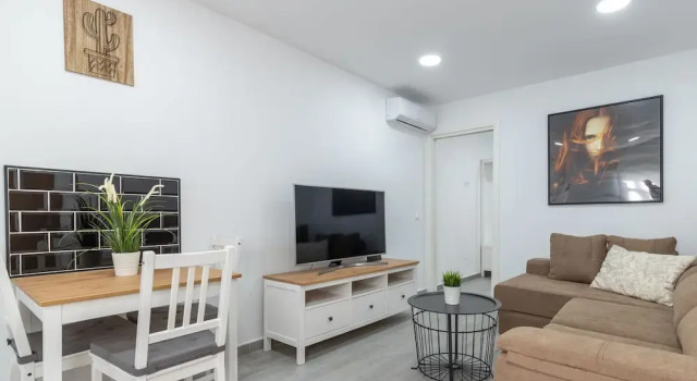 Living4Malaga Pedregalejo Beach, Забронировать Апартаменты/квартира Эсте Малага