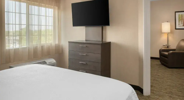 Люкс c 1 комнатой Candlewood Suites Turlock by IHG