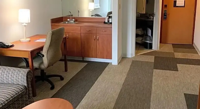 Люкс Comfort Inn & Suites Mt. Holly - Westampton