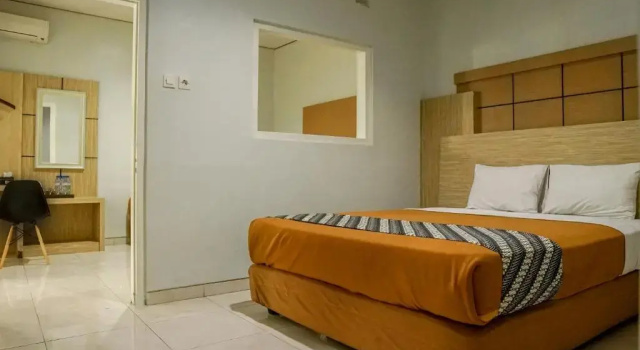 Семейный номер Standard с видом на сад Airlangga Hotel