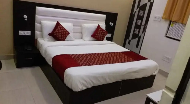 Airport Hotel Royal Inn, Забронировать Отель Отели Нью-Дели с парковкой, Парковка