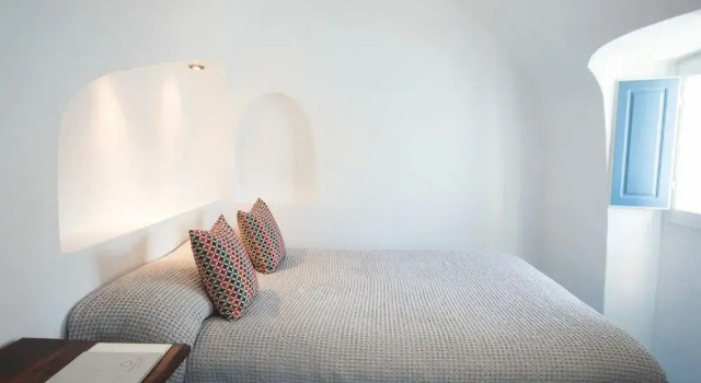 Remezzo Villas Santorini Studio, Забронировать Отель СПА-отели Имеровиглион, SPA-услуги