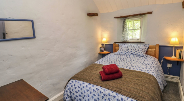 Penyrallt Fach Cottage, Buchen Sie Ferienhaus Llangeler South Wales