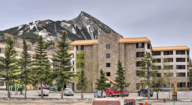 Апартаменты Crested Butte Studio w/ Community Hot Tub & Pool!