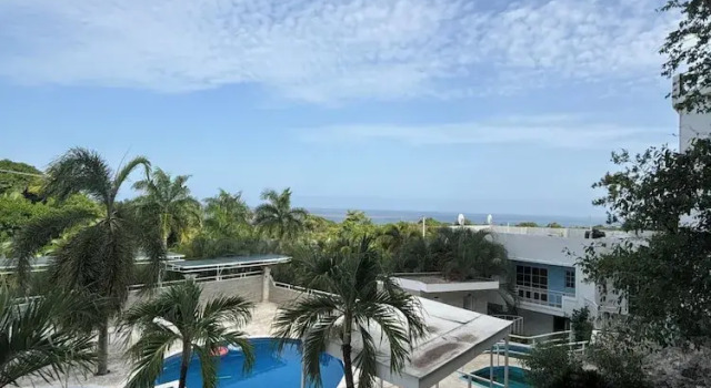 Номер Comfort c 1 комнатой с балконом Daymond Blue Tropical Lodge