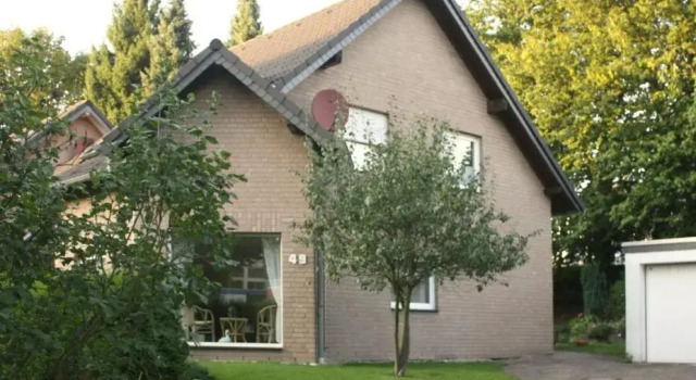 Ferienwohnung Anna, Забронировать Отель Вермельскирхен Bergisches Land