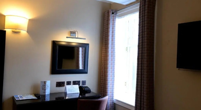 Одноместный номер Standard Columba Hotel