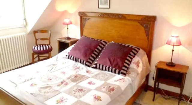 House With 2 Bedrooms in Chateaulin, With Wonderful Lake View, Furnished Garden and Wifi - 12 km From the Beach, Rezerwuj Hotel  