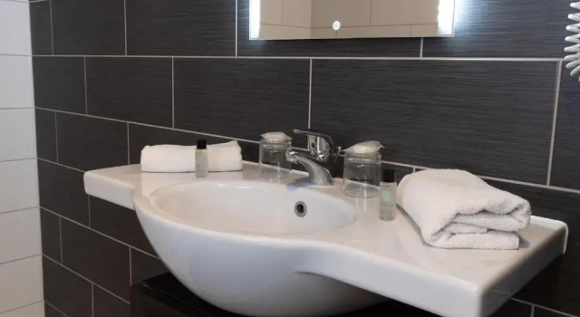 Двухместный номер Standard The Originals City, Hôtel Galaxie, Nice Aéroport