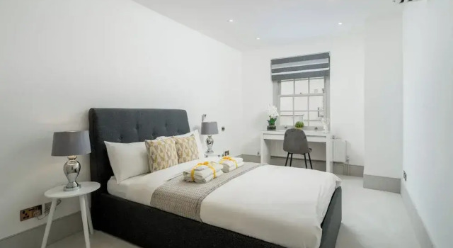 Luxury Eaton Mews House in London, Забронировать Отель Лондон Большой Лондон, рядом с Национальный музей армии