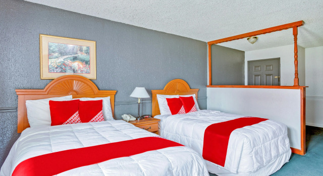 OYO Townhouse Tulsa Woodland Hills, Prenota Hotel Hotel a Oklahoma con parcheggio, Parcheggio