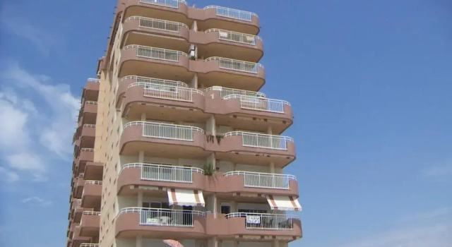1ª Línea Edificio Galicia Beach, 预订 酒店 奥罗佩萨德尔马 Azahar Coast