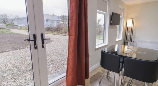Коттедж Binevenagh Point Cabin