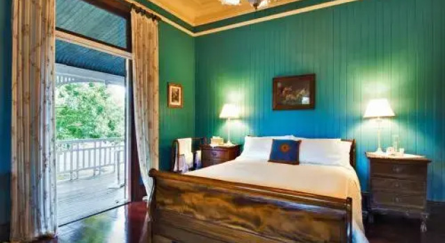 Wiss House Bed and Breakfast, Book Hotel 4-stjernede hoteller i Kalbar, 4*