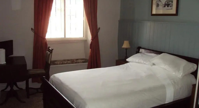 George Inn, Mere