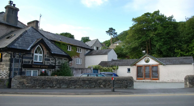 Tudor Lodge