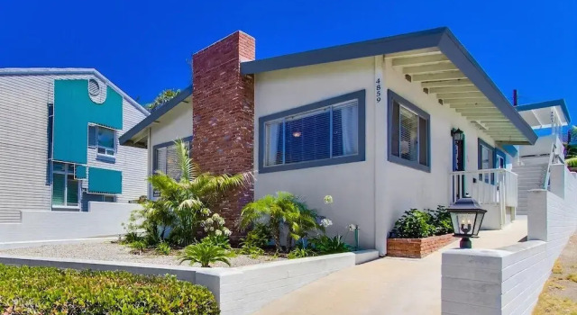 Pacific Shores II 3 Bedrooms 2 Bathrooms Duplex