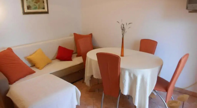 Апартаменты c 1 комнатой с красивым видом из окна Apartments Luvi