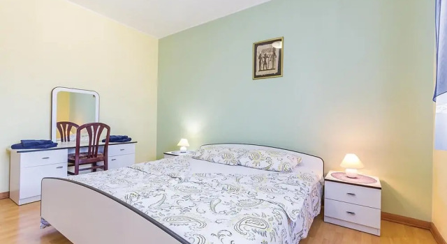 Beautiful Home in Volme With Wifi and 2 Bedrooms, Reserva ahora Hotel Hoteles en Valbonasa con piscina, Piscina