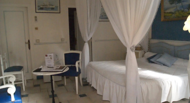 HOTEL LA COGNETTE A 25 Kilomètres de Châteauroux et 30 Kilomètres de Bourges, Reserva ahora Hotel Issoudun Indre