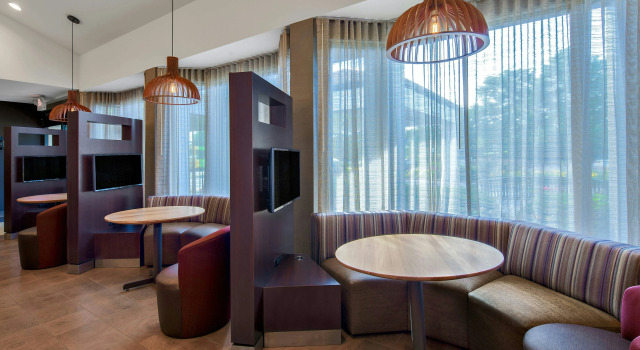 Courtyard by Marriott Pittsburgh Airport, Reserva ahora Hotel Hoteles en Gayly con piscina, Piscina