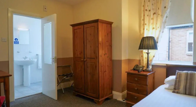 Одноместный номер Standard The Royal Hotel