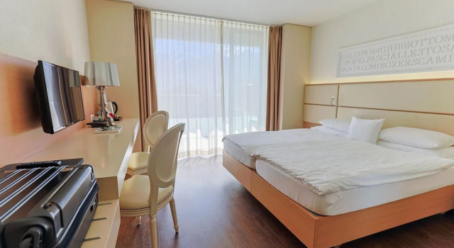 Двухместный номер Comfort с балконом и с видом на озеро Hotel Muralto Locarno