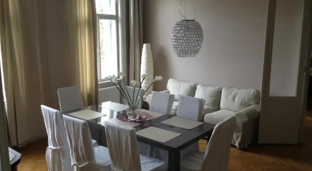 Апартаменты с 3 комнатами Kunsthaus Apartments
