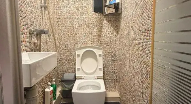 Кровать в общем номере (мужской номер) Berlin Business Hotel