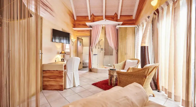 Номер Deluxe Flair Hotel Zum Schwarzen Reiter