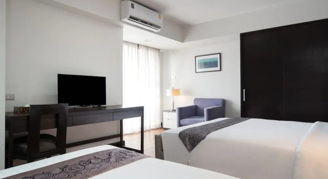 Трёхместный номер Superior с балконом Lily Hotel Bangkok